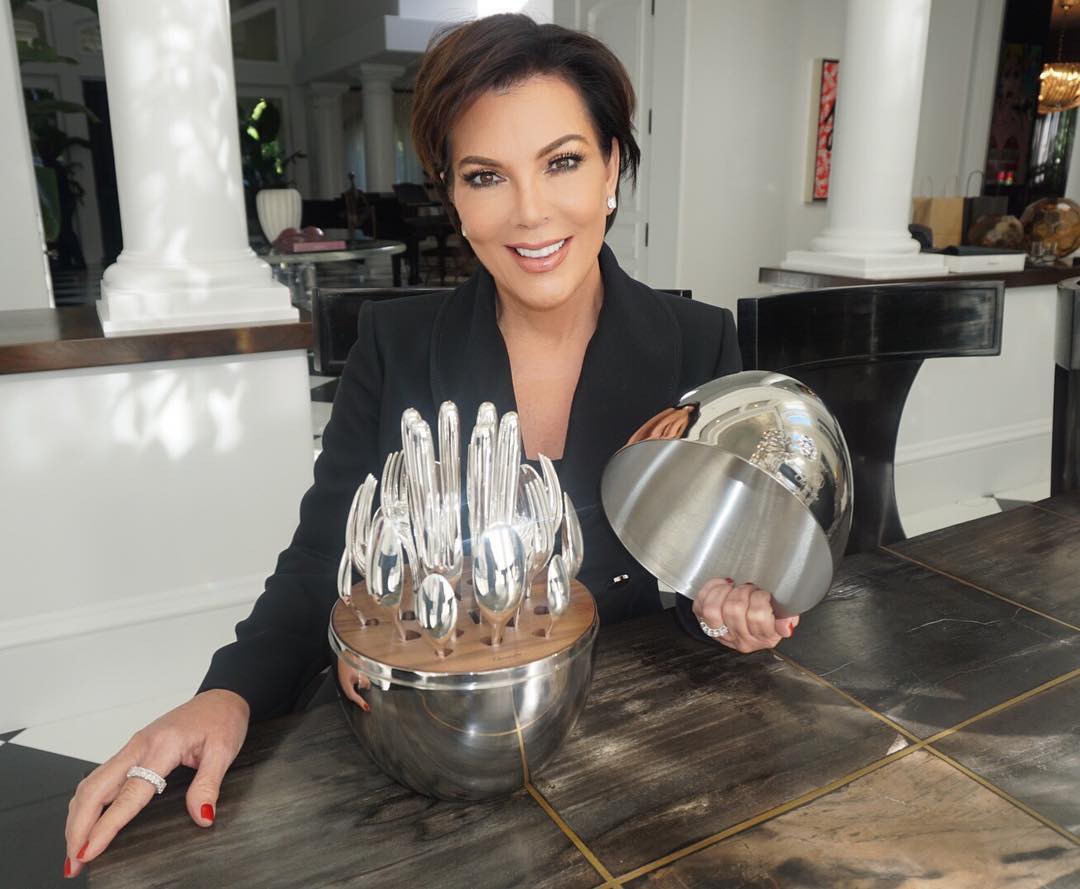 51 Hot Pictures Of Kris Jenner Are Windows Into Heaven 21