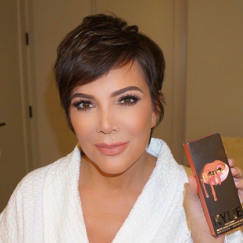 51 Hot Pictures Of Kris Jenner Are Windows Into Heaven 16