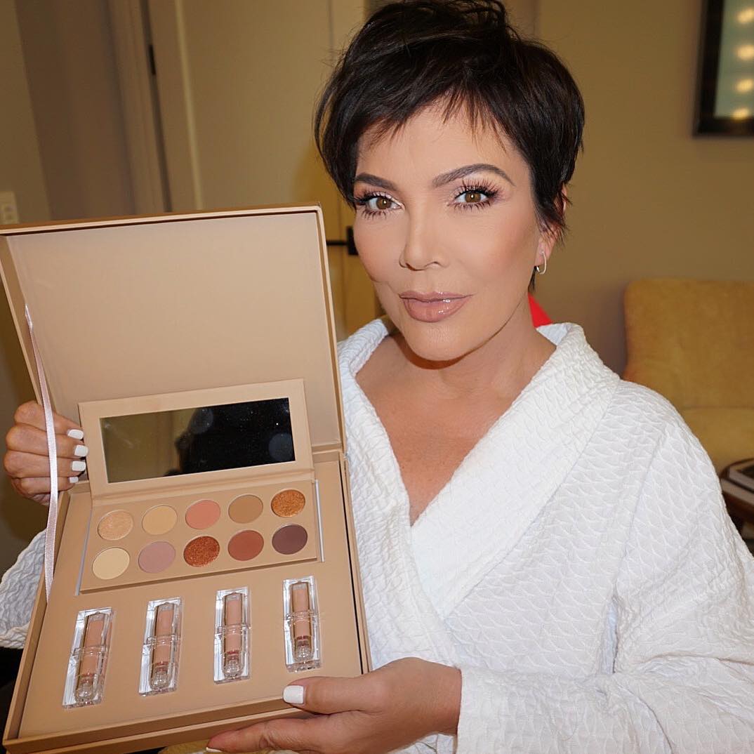 51 Hot Pictures Of Kris Jenner Are Windows Into Heaven 156