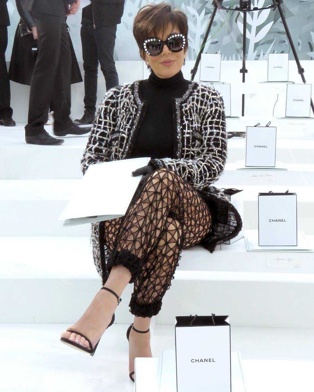 51 Hot Pictures Of Kris Jenner Are Windows Into Heaven 154