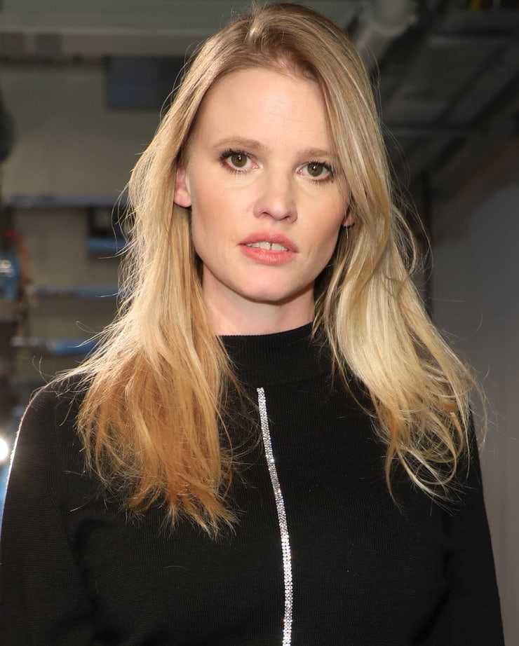 61 Sexy Lara Stone Boobs Pictures Are Blessing From God To People 828