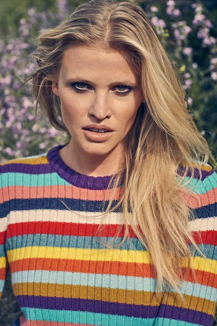 61 Sexy Lara Stone Boobs Pictures Are Blessing From God To People 356
