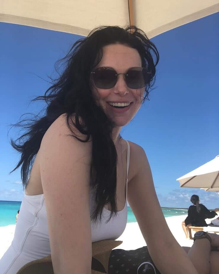 70+ Hot Pictures of Laura Prepon from Orange Is The New Black Will Get You Hot Under Collars 18
