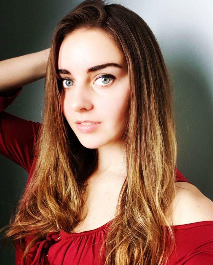 70+ Loserfruit Hot Pictures Are Too Much For You To Handle 42