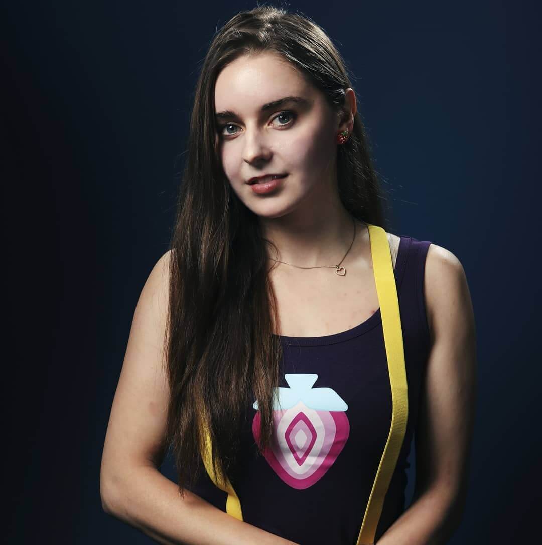 70+ Loserfruit Hot Pictures Are Too Much For You To Handle 8