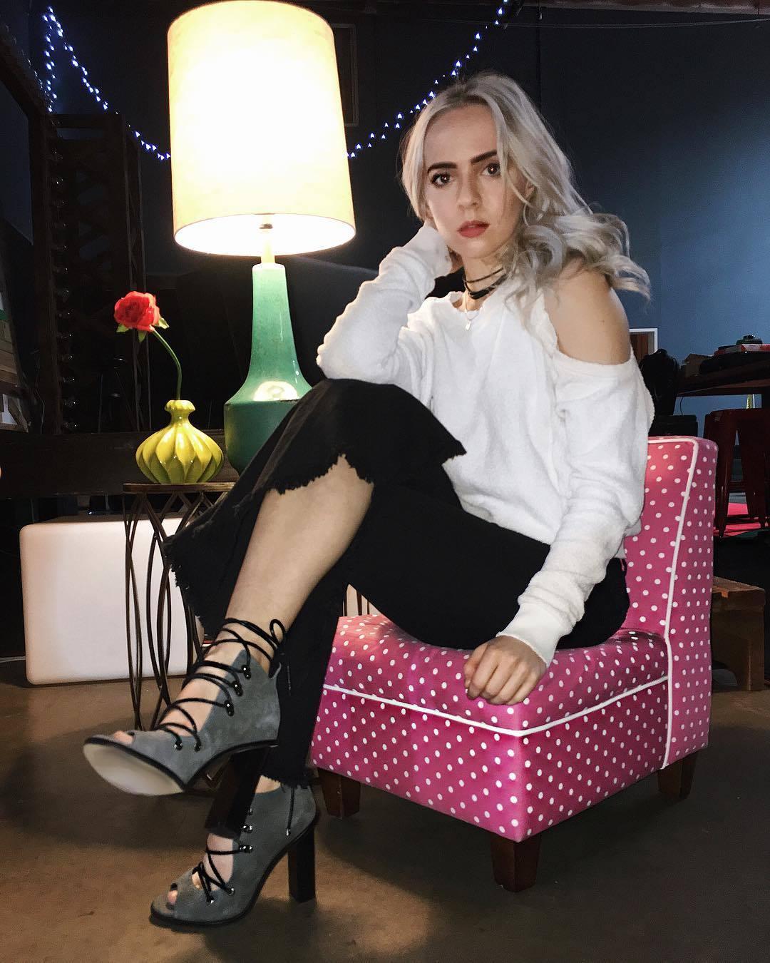 61 Sexy Madilyn Bailey Boobs Pictures Demonstrate That She Is A Gifted Individual 6