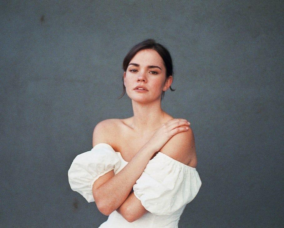 70+ Hot Pictures Of Maia Mitchell Which Will Blow Your Senses 4