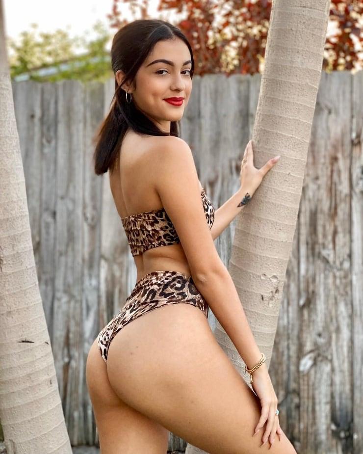 70+ Malu Trevejo Hot Pictures Will Drive You Nuts For Her 50