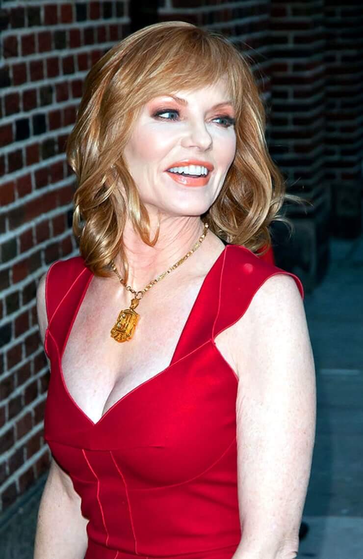 marg helgenberger sexy boobs