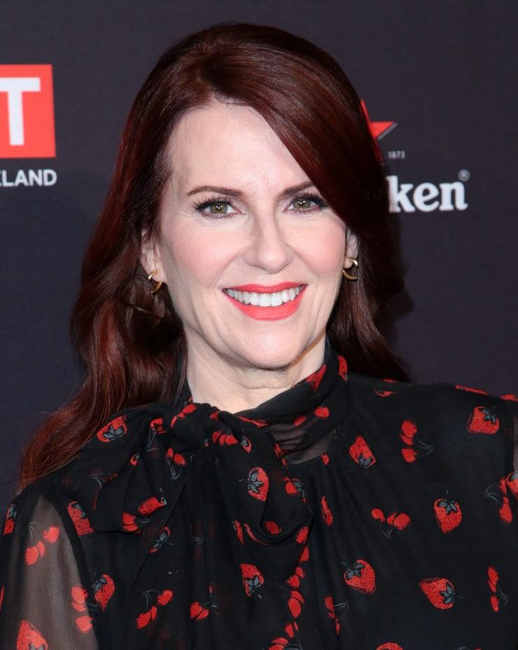 70+ Hot Pictures Of Megan Mullally Will Explore Extremely Sexy Side 15