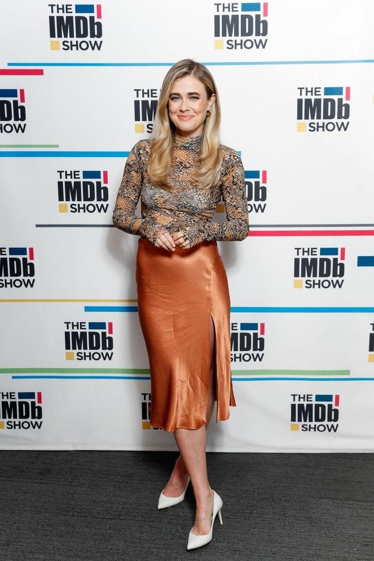 51 Hot Pictures Of Melissa Roxburgh Are Genuinely Spellbinding And Awesome 456