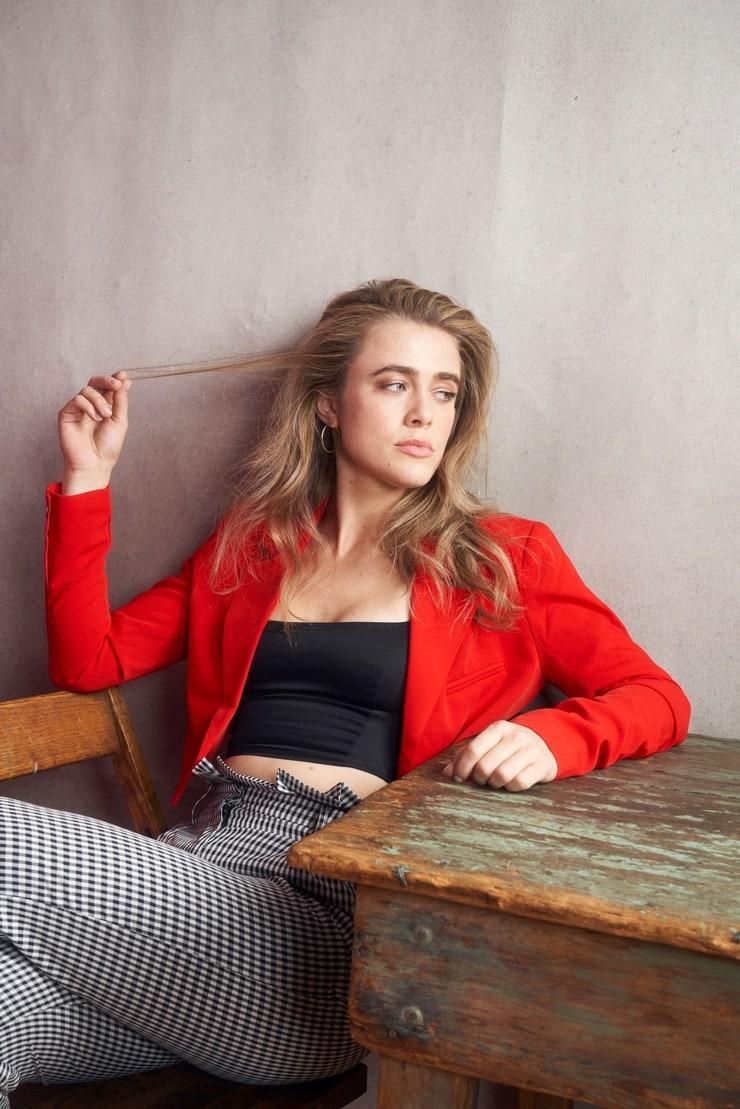 51 Hot Pictures Of Melissa Roxburgh Are Genuinely Spellbinding And Awesome 432