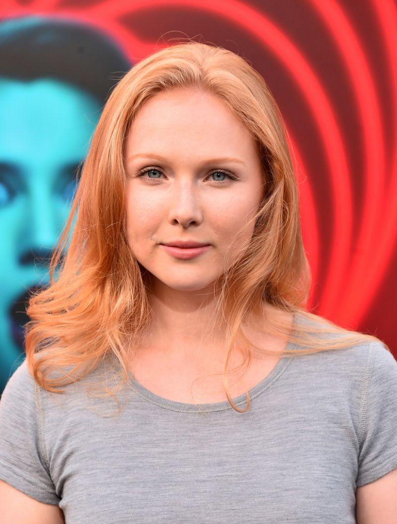 70+ Hot Pictures Of Molly C. Quinn Are God’s Gift For Her Die Hard Fans 147