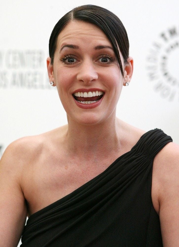 paget brewster sexy look