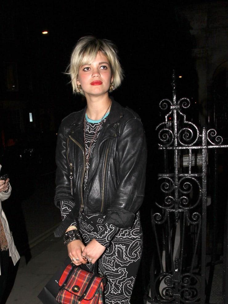 61 Sexy Pixie Geldof Boobs Pictures Exhibit That She Is As Hot As Anybody May Envision 8