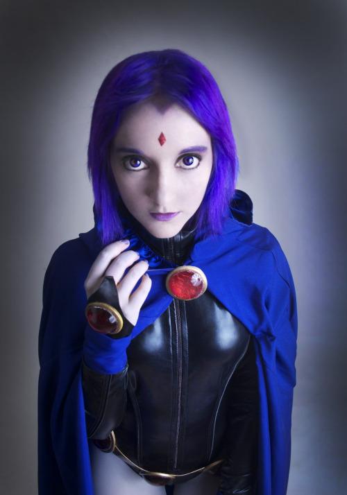50+ Hot Pictures Of Raven From Teen Titans, DC Comics. 11