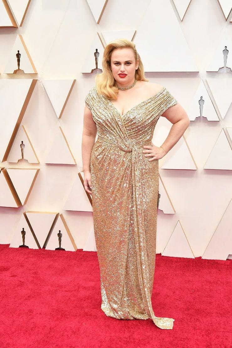 70+ Hot Pictures Of Rebel Wilson Are Seriously Epitome Of Beauty 2