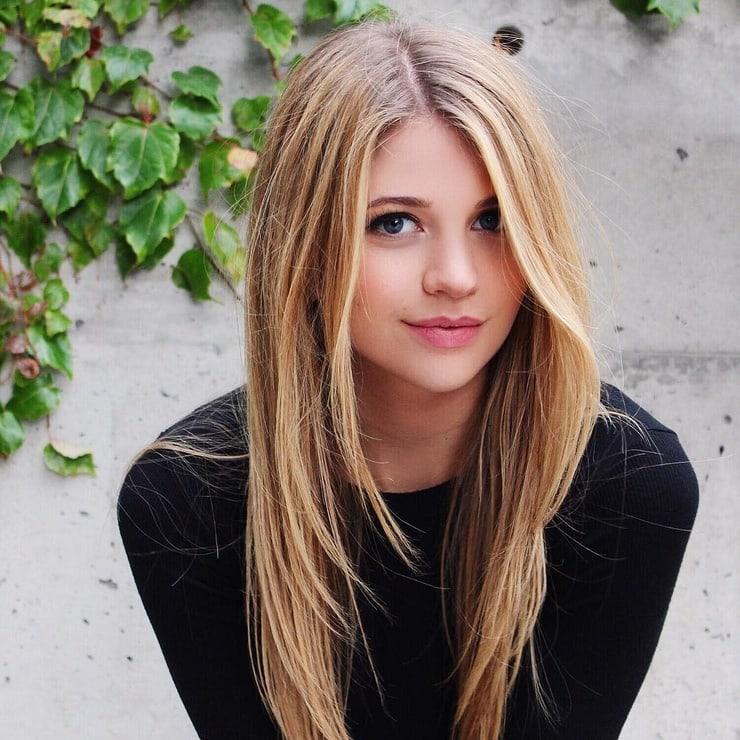 51 Hot Pictures Of Sarah Fisher Are Going To Perk You Up 32