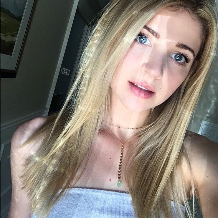 51 Hot Pictures Of Sarah Fisher Are Going To Perk You Up 31