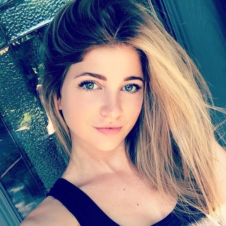 51 Hot Pictures Of Sarah Fisher Are Going To Perk You Up 27