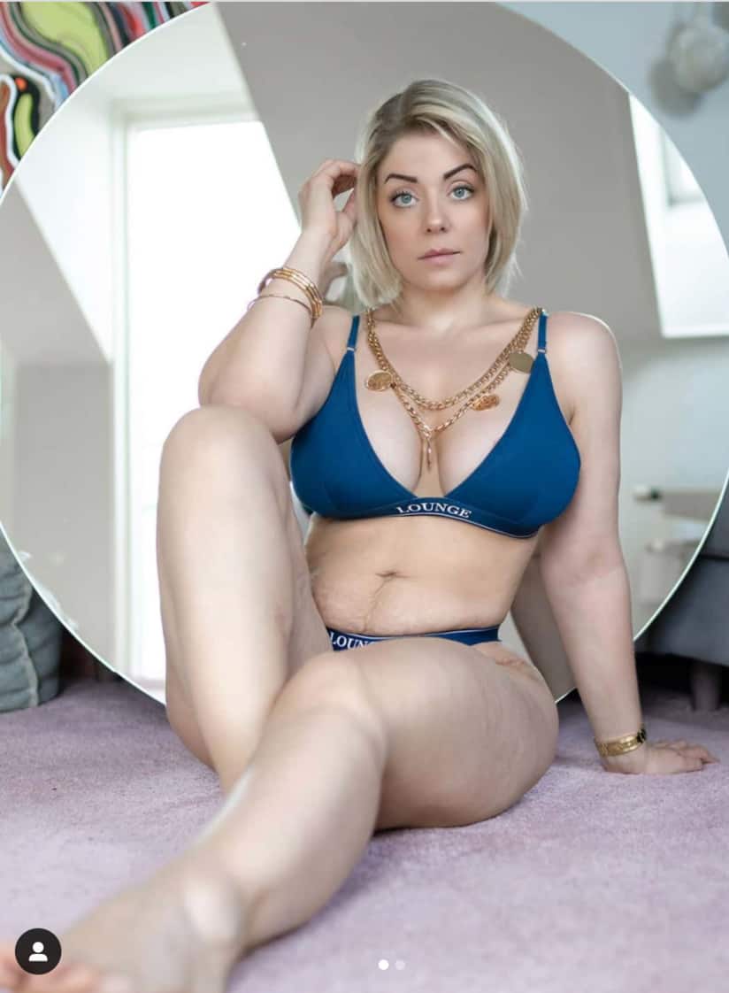 Mia Sand’s Sexy Photos Show Off Her Amazing Physique 20