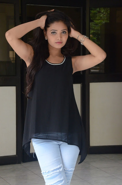 Telugu Hot Actress Shreya Vyas Latest Pics 24