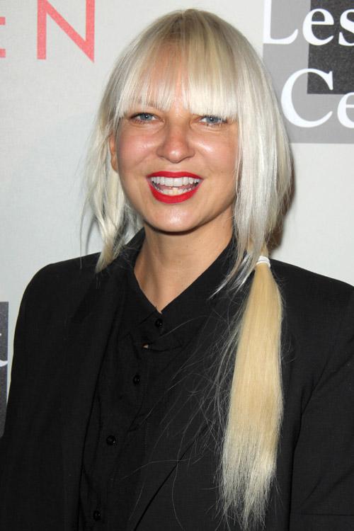 61 Sexy Sia Furler Boobs Pictures Are Simply Excessively Damn Delectable 6