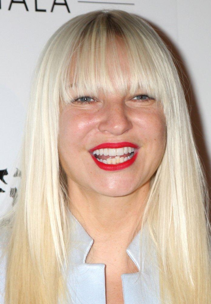 61 Sexy Sia Furler Boobs Pictures Are Simply Excessively Damn Delectable 5