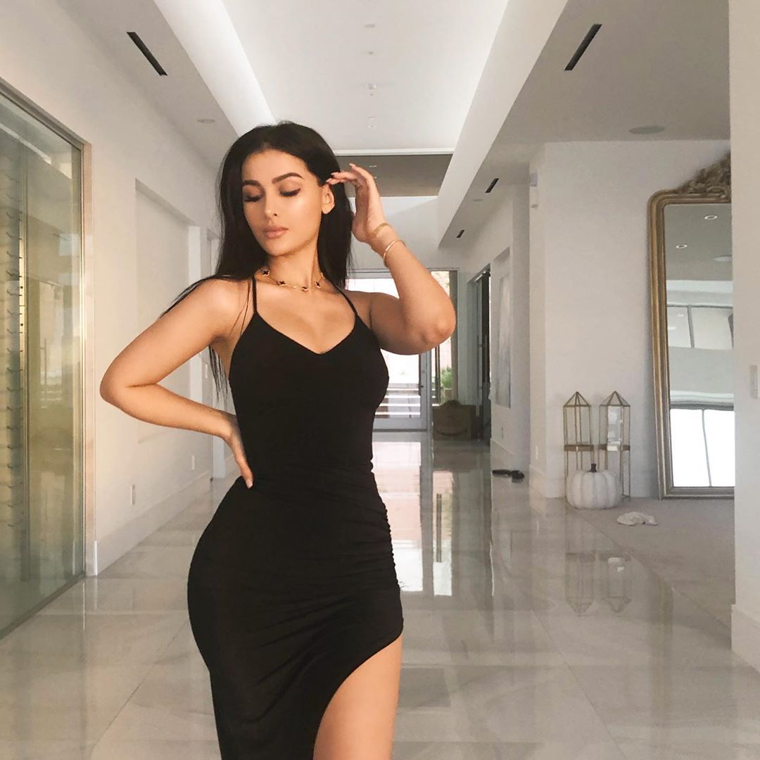 51 Hot Pictures Of SSSniperWolf Will Expedite An Enormous Smile On Your Face 8
