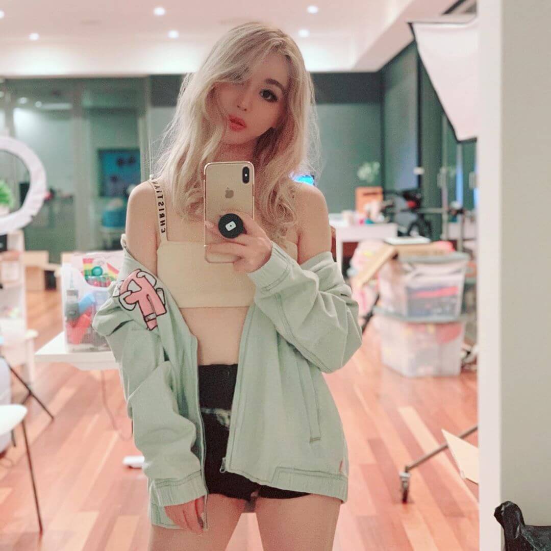 51 Hot Pictures Of Wengie Are A Genuine Masterpiece 14