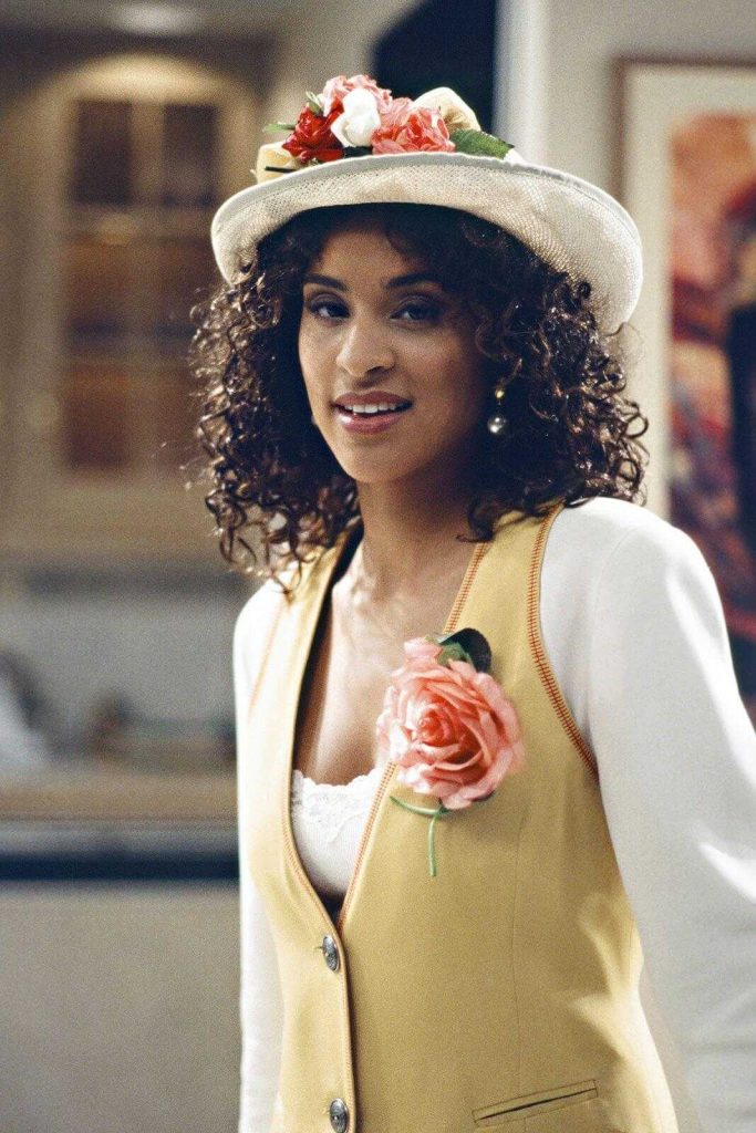 42 Sexy and Hot Karyn Parsons Pictures – Bikini, Ass, Boobs 2