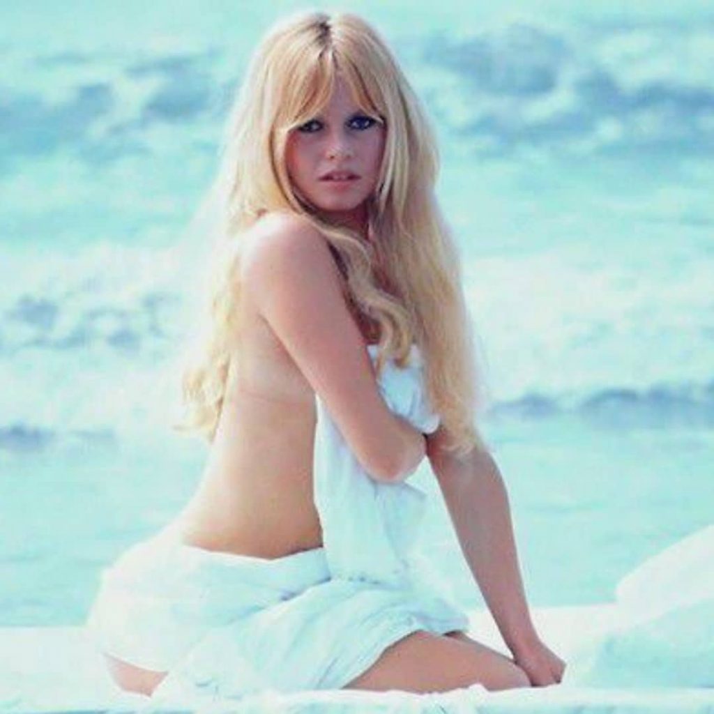 50 Sexy and Hot Brigitte Bardot Pictures – Bikini, Ass, Boobs 99