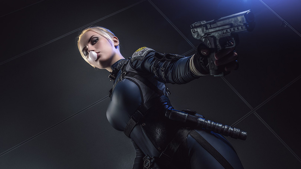 41 Sexy and Hot Cassie Cage Pictures – Bikini, Ass, Boobs 18