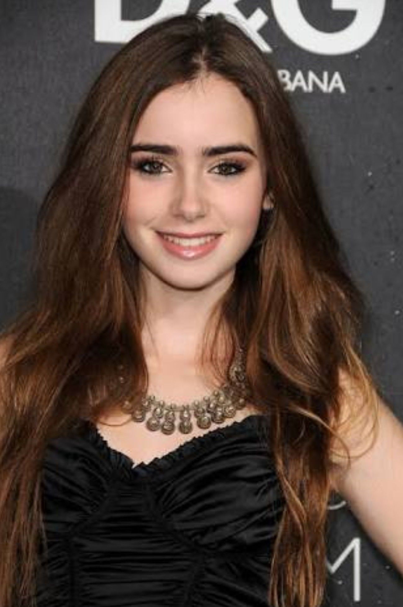 Lily Collins Beautifull