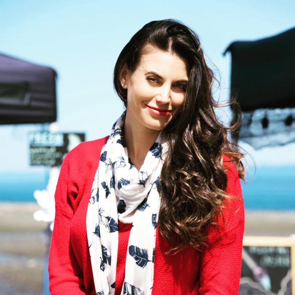 60 Sexy and Hot Meghan Ory Pictures – Bikini, Ass, Boobs 32