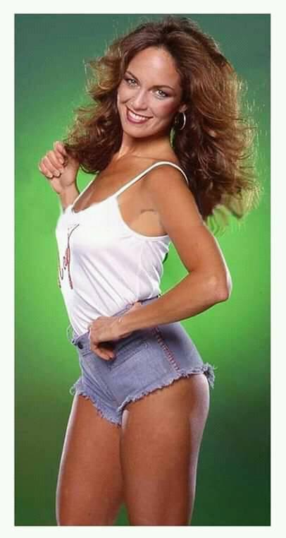 60 Sexy and Hot Catherine Bach Pictures – Bikini, Ass, Boobs 19