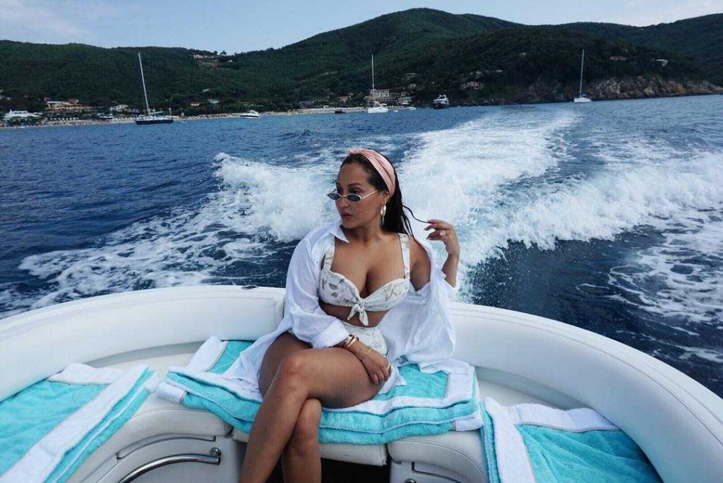 47 Sexy and Hot Adrienne Bailon Pictures – Bikini, Ass, Boobs 18