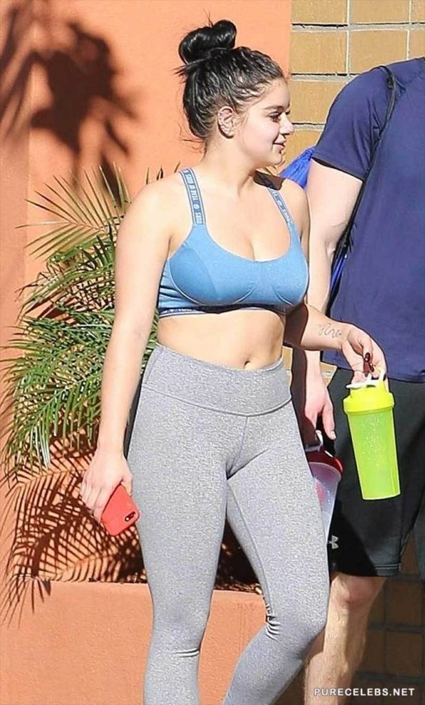 50 Sexy and Hot Ariel Winter Pictures – Bikini, Ass, Boobs 32