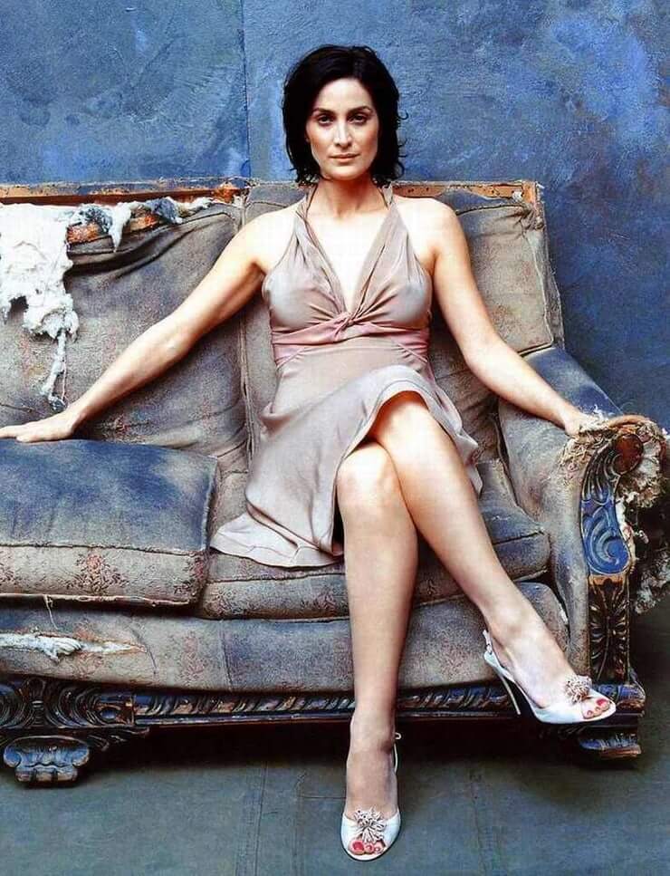 60+ Hottest Carrie-Anne Moss Boobs Pictures Will Make You Fall In Love Like Crazy 158