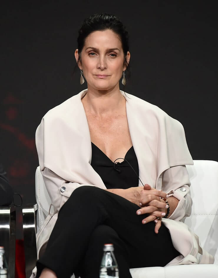 60+ Hottest Carrie-Anne Moss Boobs Pictures Will Make You Fall In Love Like Crazy 21