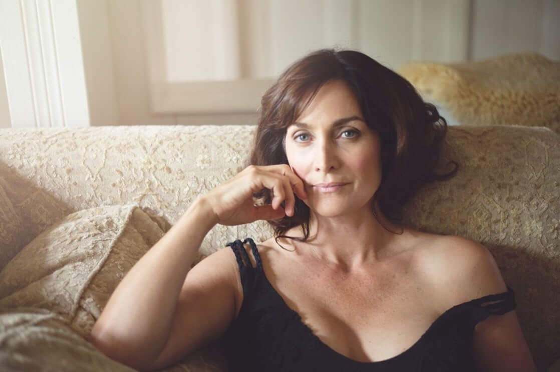 Carrie-Anne Moss awesome pics (2)