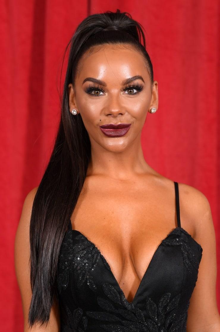 Chelsee Healey sexy cleavage pic