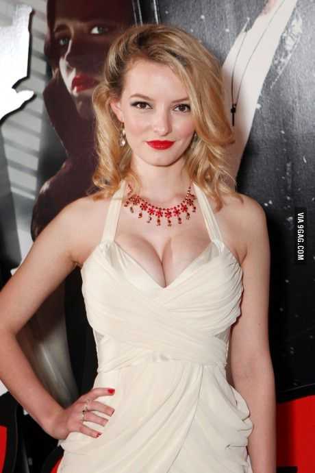 49 Dakota Blue Richards Nude Pictures Uncover Her Attractive Physique 304