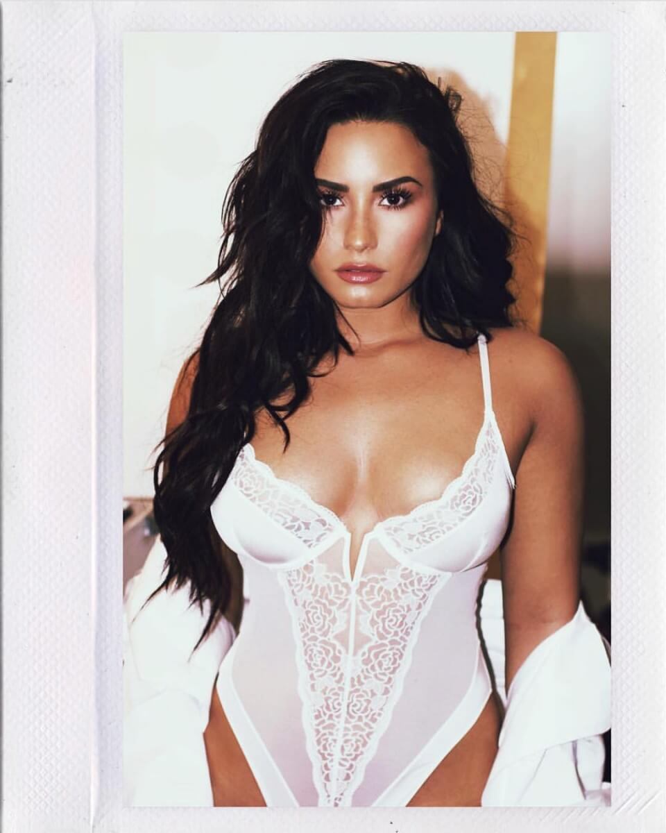 Demi Lovato cleavages