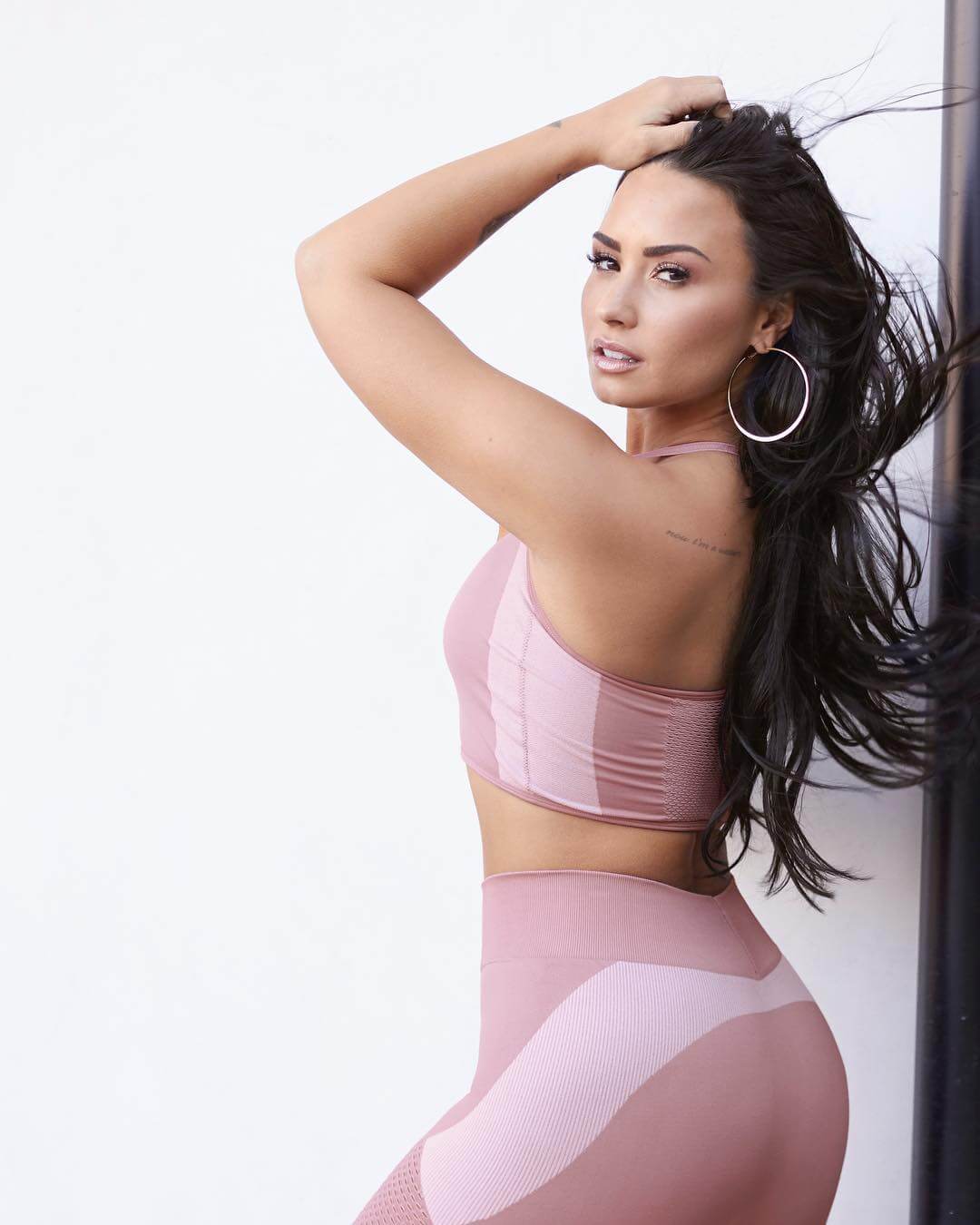 Demi Lovato hot ass pics