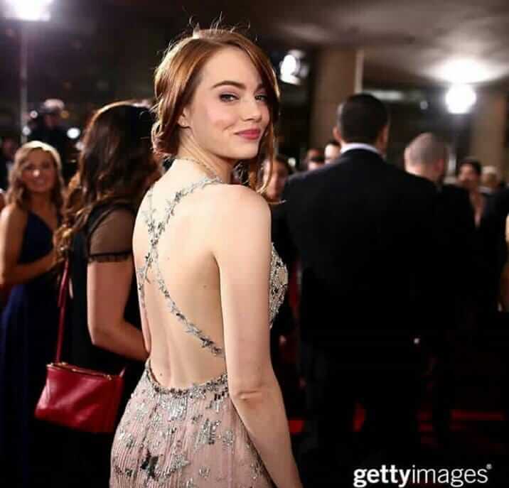 Emma Stone hot and sexy smile (2)