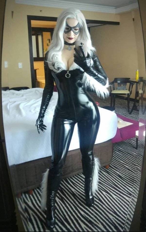 50+ Sexy Girls In Latex And Leather 54