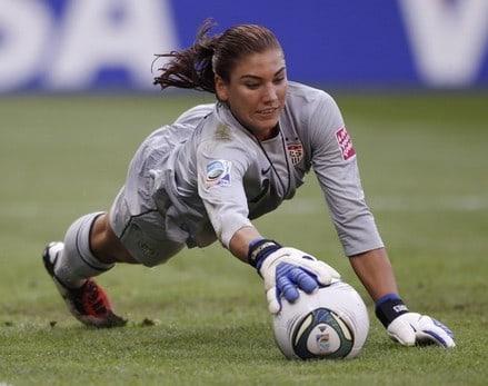 44 Sexy and Hot Hope Solo Pictures – Bikini, Ass, Boobs 25