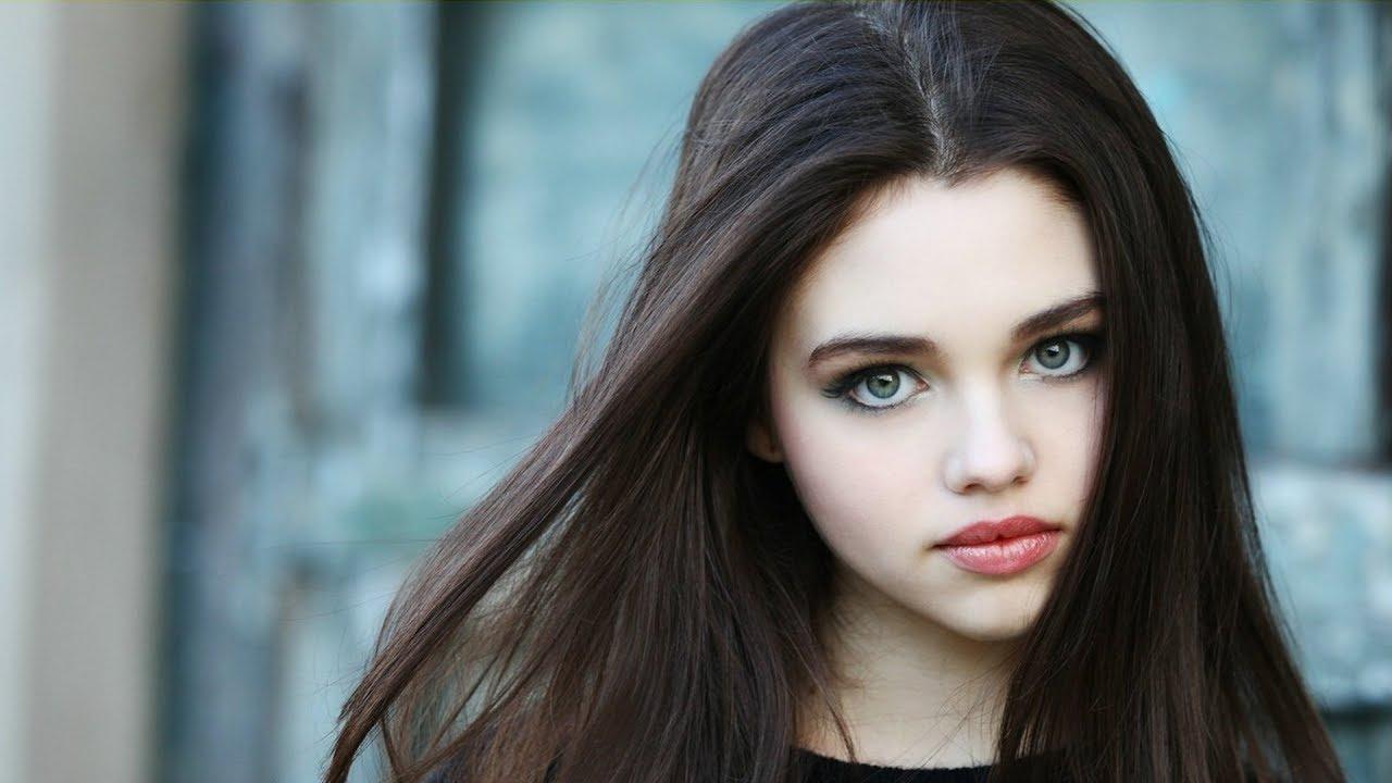 49 India Eisley Nude Pictures Can Make You Submit To Her Glitzy Looks 24