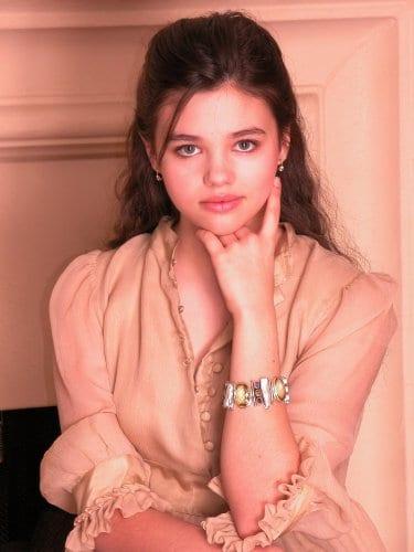49 India Eisley Nude Pictures Can Make You Submit To Her Glitzy Looks 40